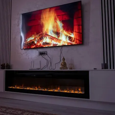 Luxury 2 Bedroom Apartment